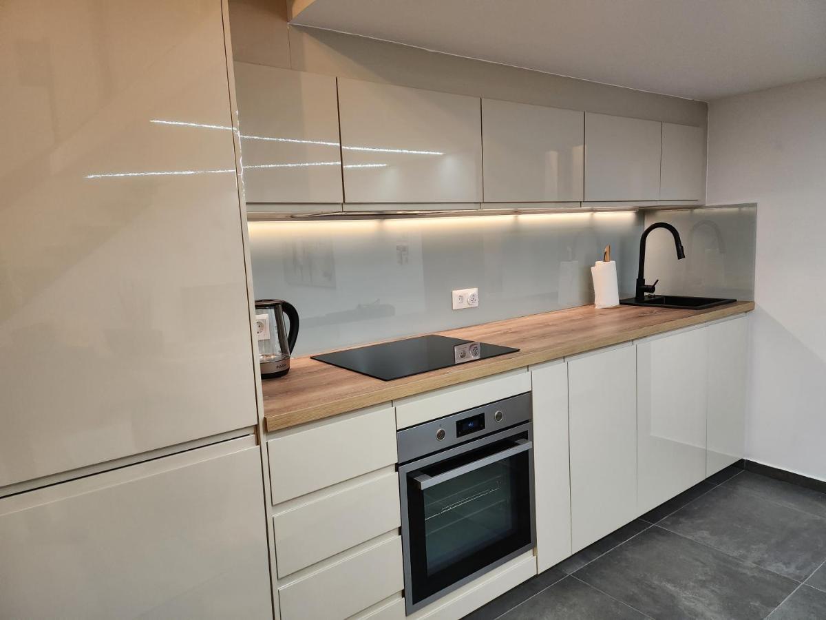K21 "The Good Shepherd" Apartment Budapest Eksteriør billede