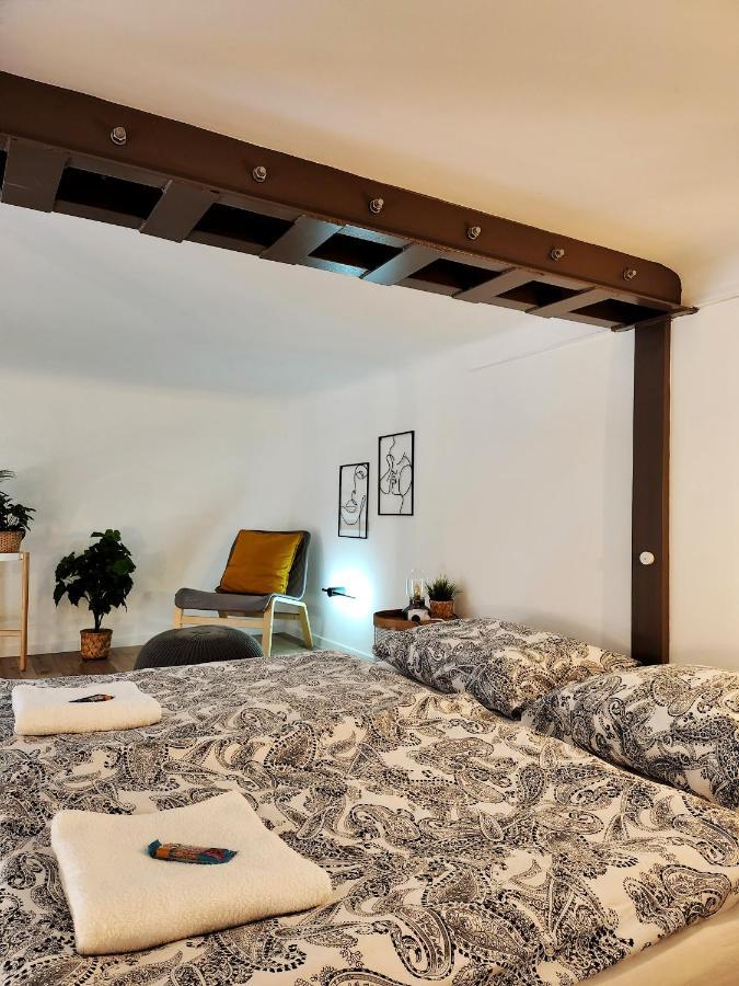 K21 "The Good Shepherd" Apartment Budapest Eksteriør billede