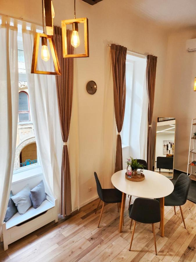 K21 "The Good Shepherd" Apartment Budapest Eksteriør billede